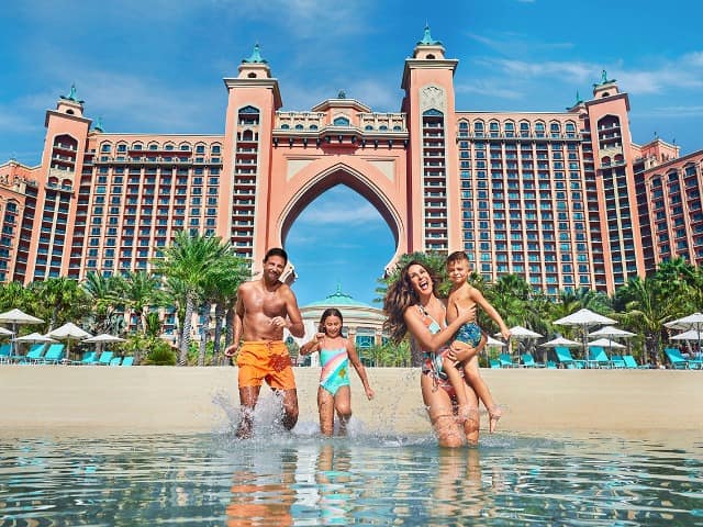 Atlantis the palm familia praia